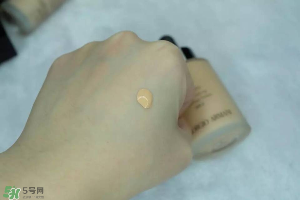 混合皮用什么粉底液？混合皮膚用什么粉底液比較好？