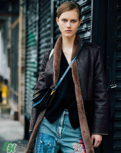 marni風琴包正品多少錢？marni風琴包專柜價格