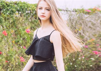 吊帶裙里面穿什么內(nèi)衣？吊帶裙怎么穿內(nèi)衣？