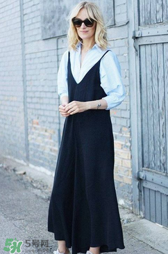 吊帶裙怎么搭配？吊帶裙怎么搭配好看？