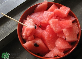 皮皮蝦和西瓜能一起吃嗎？皮皮蝦和西瓜一起吃會(huì)過(guò)敏嗎？