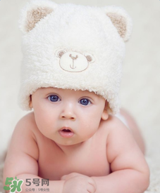 寶寶誤吃洗潔精了該怎么辦？寶寶不小心吃了洗潔精應(yīng)該怎么辦？