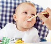 寶寶輔食要加鹽嗎？寶寶輔食能不能加鹽？