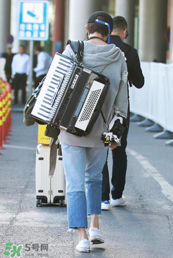 王珞丹棒球帽是什么牌子？peaceminusone棒球帽怎么樣？