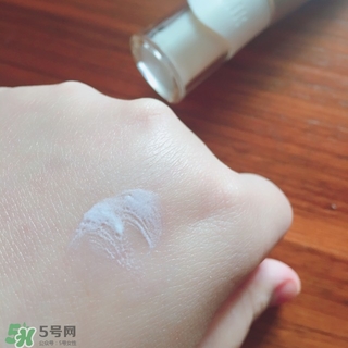 資生堂悅薇和怡麗絲爾哪個(gè)好？資生堂悅薇和怡麗絲爾對(duì)比