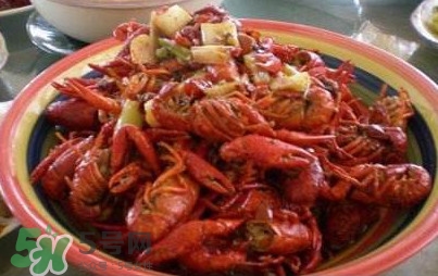 油悶大蝦怎么做？油燜大蝦的做法