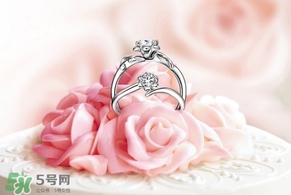 lovelove戒指是什么牌子？lovelove真愛之花戒指多少錢？