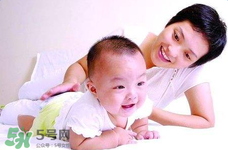 寶寶嗓子啞了該怎么辦？寶寶嗓子護(hù)養(yǎng)怎么做？