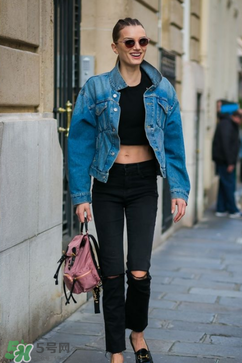 露臍裝怎么搭配？露臍裝怎么搭配好看？