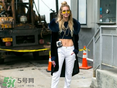 露臍裝怎么搭配？露臍裝怎么搭配好看？