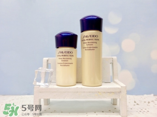 悅薇水乳滋潤和清爽哪個好？悅薇水乳滋潤和清爽區(qū)別