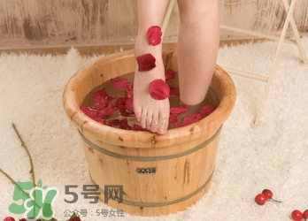  艾葉泡腳有什么禁忌？艾葉泡腳的禁忌