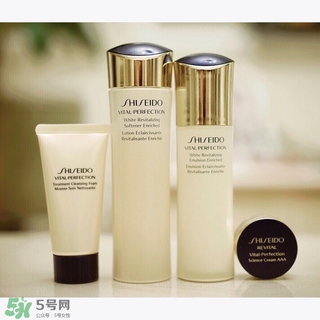 悅薇水乳滋潤和清爽哪個好？悅薇水乳滋潤和清爽區(qū)別