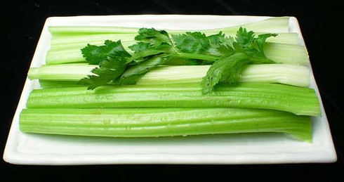 西芹是芹菜嗎？西芹和芹菜的區(qū)別