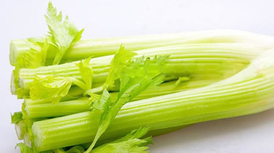 西芹是芹菜嗎？西芹和芹菜的區(qū)別