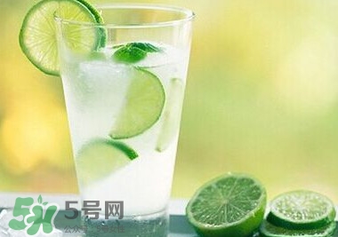 檸檬水什么時候喝最好？檸檬水什么時間喝最好