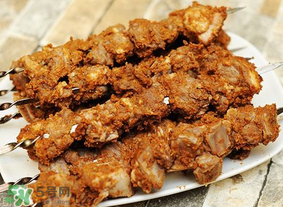 花甲和羊肉能一起吃嗎？羊肉可以和花甲一起吃嗎？