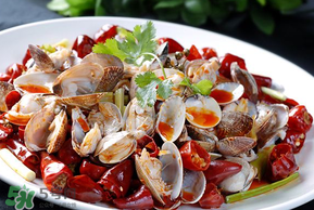 花甲能和菠菜一起吃嗎？菠菜和花甲能一起吃嗎？