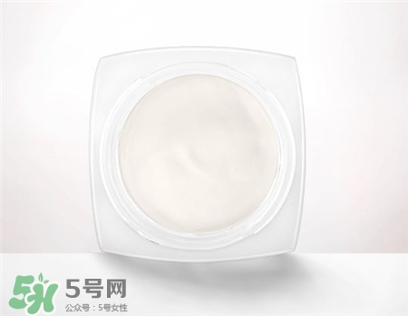 香奈兒光采晚安修護(hù)面膜怎么用_用法 香奈兒光采晚安修護(hù)面膜怎么用_用法