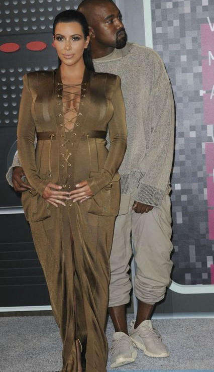 椰子鞋怎么搭配？椰子鞋搭配衣服圖片