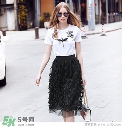 6月份穿什么衣服？六月份穿衣搭配