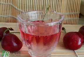 櫻桃泡酒有什么功效？櫻桃酒的功效與作用