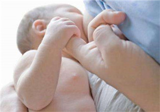 正常母乳是什么顏色？什么顏色的母乳營養(yǎng)高？
