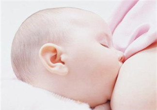 我的奶水發(fā)黃是怎么回事？ 哺乳期奶水發(fā)黃還可以喂奶嗎？