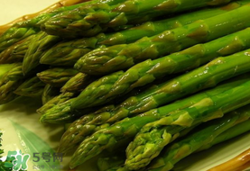 為什么吃了蘆筍尿很臭？為什么吃蘆筍有味道？