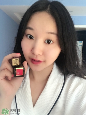 heelaa荷拉口紅怎么樣？荷拉口紅真假鑒別