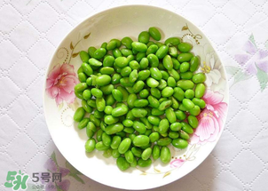 青豆不能和什么一起吃？青豆和什么相克？