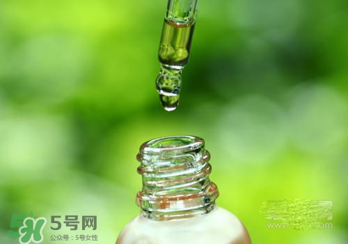 眼霜和精華哪個(gè)先用？眼霜和精華使用順序