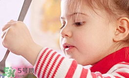 寶寶可以吃小龍蝦嗎？多大的寶寶可以吃小龍蝦呢？