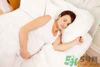 懷孕夢(mèng)見蛇是什么意思？懷孕夢(mèng)到蛇預(yù)示著什么