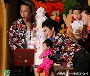 小花妹妹正面照 小花妹妹近照 小花妹妹正面照 小花妹妹近照