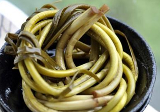 蒜薹怎么腌？腌蒜臺的家常做法大全