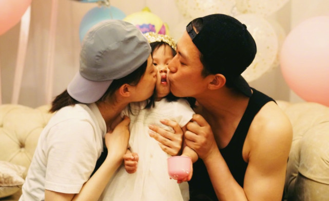 小花妹妹正面照 小花妹妹近照 小花妹妹正面照 小花妹妹近照