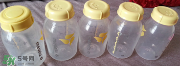 儲奶瓶好還是儲奶袋好？儲奶瓶和儲奶袋哪個好？