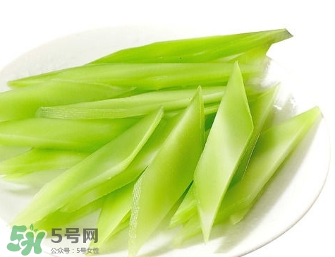 萵筍中間變黑還能吃嗎?萵筍中間有黑點(diǎn)能吃嗎? 萵筍中間變黑還能吃嗎?萵筍中間有黑點(diǎn)能吃嗎?