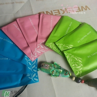 simply面膜怎么樣？simply面膜有熒光劑嗎？