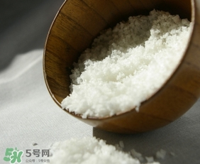 普通鹽和低鈉鹽哪種好？海鹽湖鹽井礦鹽哪種好