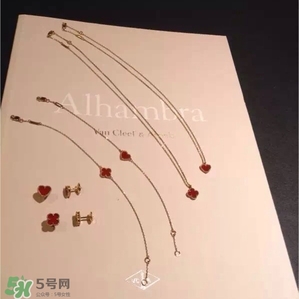 梵克雅寶項鏈?zhǔn)鞘裁床馁|(zhì)？vca項鏈?zhǔn)屈S金的嗎