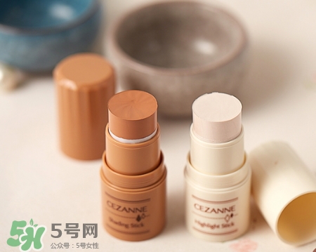 倩麗高光修容棒怎么用？倩麗高光修容棒使用方法