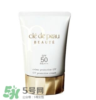 先涂防曬霜還是妝前乳？防曬霜和妝前乳使用順序