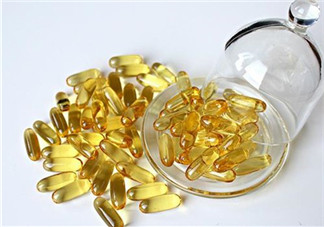 寶寶吃魚肝油什么時間吃最好？嬰兒吃魚肝油吃到什么時候？