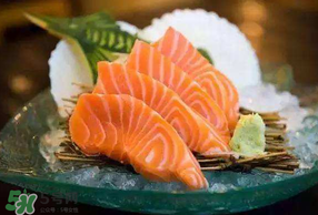 三文魚(yú)不能和什么一起吃？三文魚(yú)和什么相克？