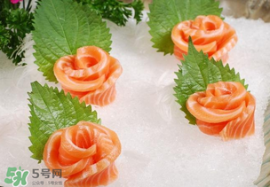 三文魚放冷藏還是冷凍？三文魚冷藏好還是冷凍好？