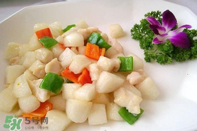 甜瓜和蝦能一起吃嗎？吃蝦還可以吃甜瓜嗎？