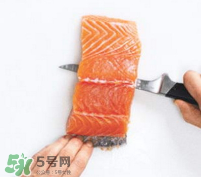 三文魚有刺嗎？三文魚的刺怎么處理