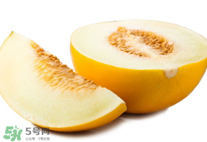 甜瓜和海鮮能一起吃嗎？吃海鮮能吃香瓜嗎？